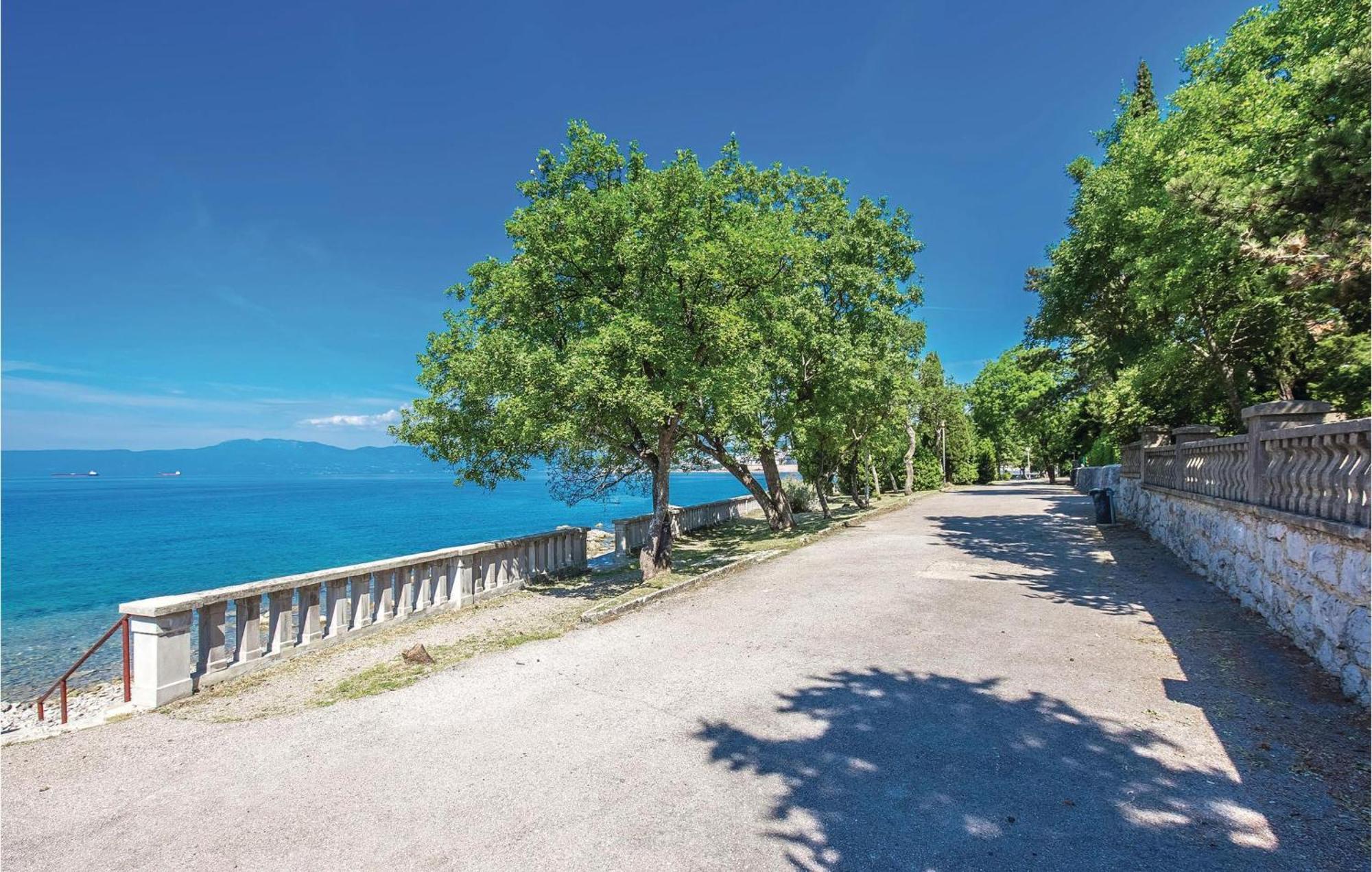 2 Bedroom Beautiful Home In Kraljevica Εξωτερικό φωτογραφία